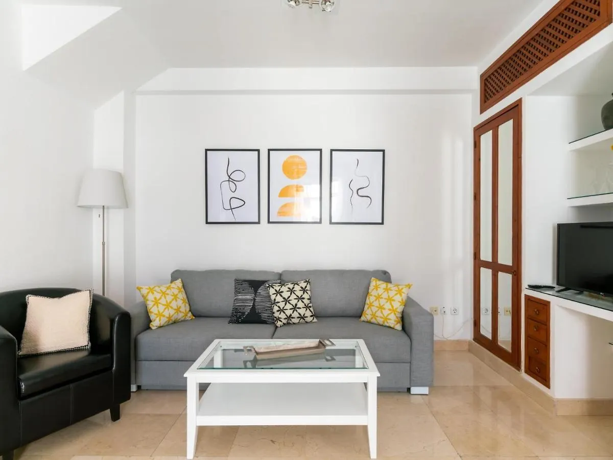 Vr Excelente Ubicacion Luminoso Apt Para Parejas Seville