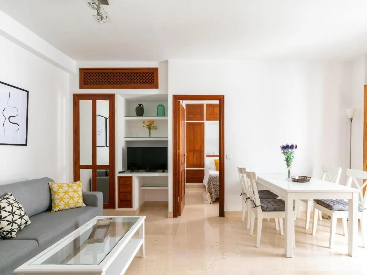 Vr Excelente Ubicacion Luminoso Apt Para Parejas Seville Apartment