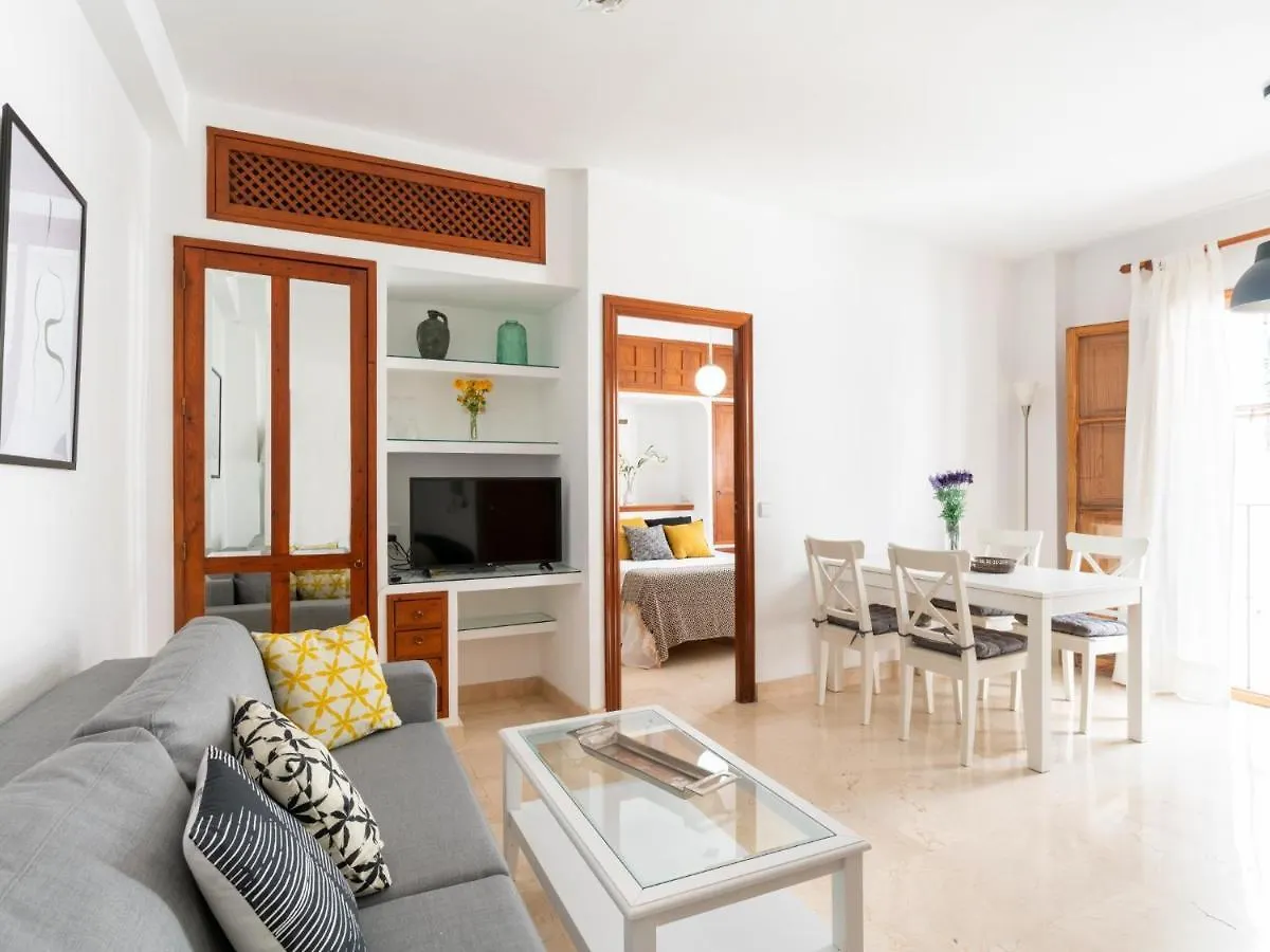 Vr Excelente Ubicacion Luminoso Apt Para Parejas Seville